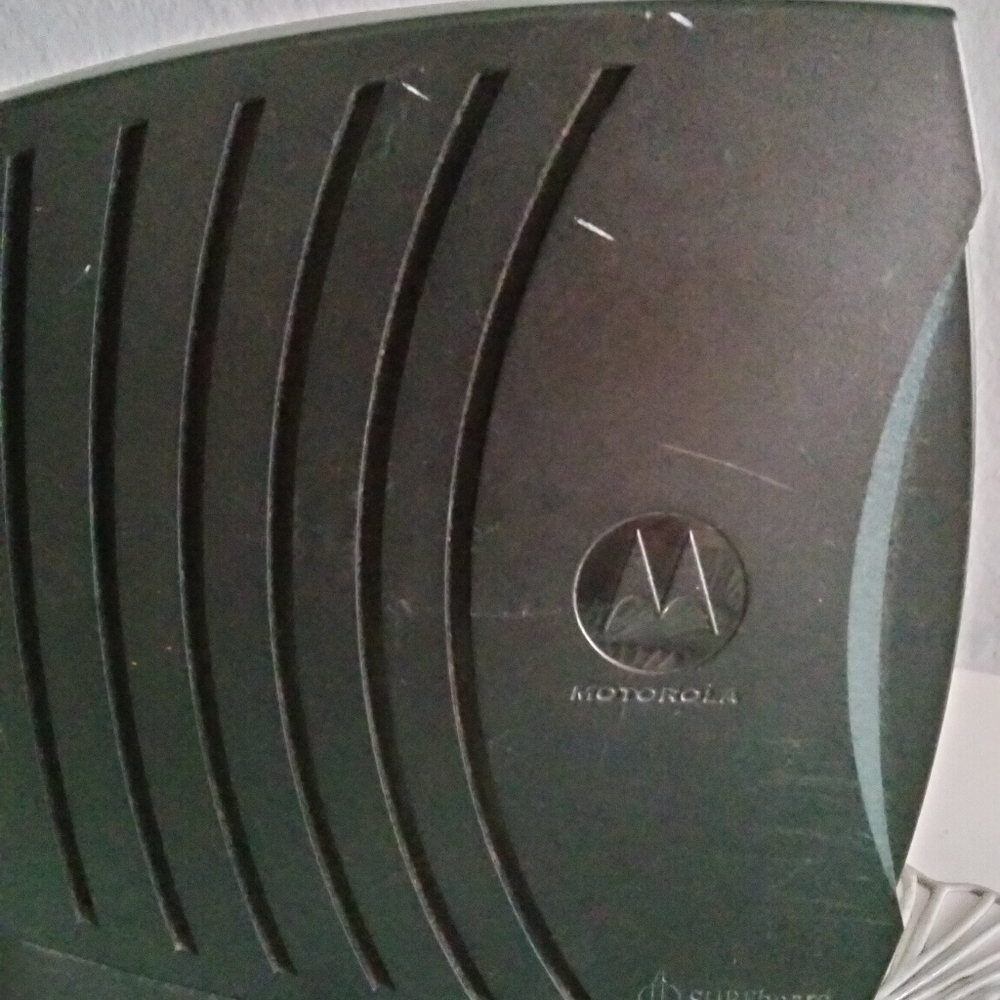Motorola SB5100 SurfBoard Cable Modem